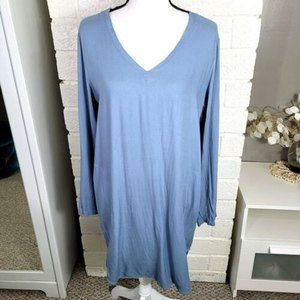 Cloth & Stone Size Medium Sky Blue V-Neck Long Sleeve Pockets Chambray Dress